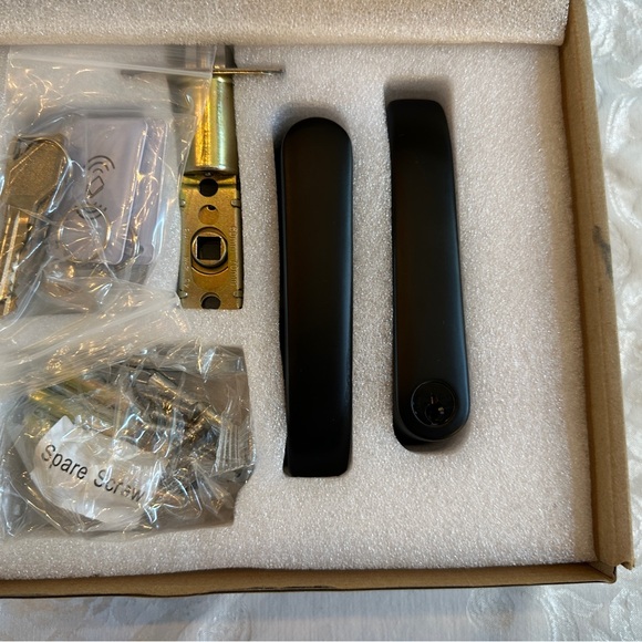 Yamiri Smart Lever with Handle-Keyless Entry Door Lock Fingerprint New In Box - Picture 3 of 5